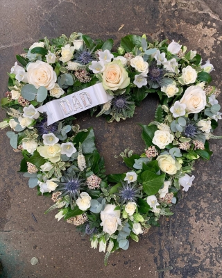 White Thistle Loose Open Heart