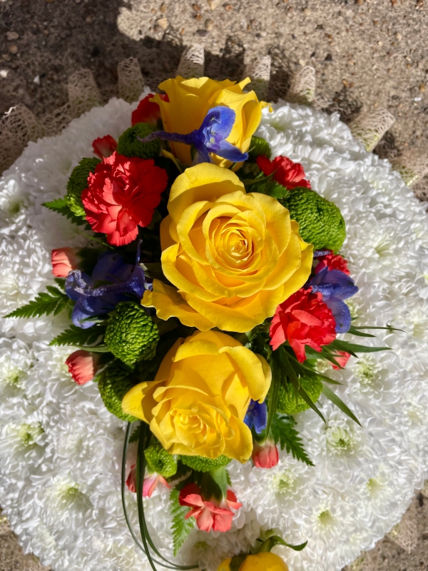 Yellow and White Posy Pad