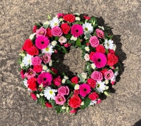 Cerise Pink Loose Wreath