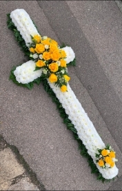 Create your Own Foliage Edge Based Cross