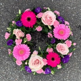 Popping Pink Loose Wreath